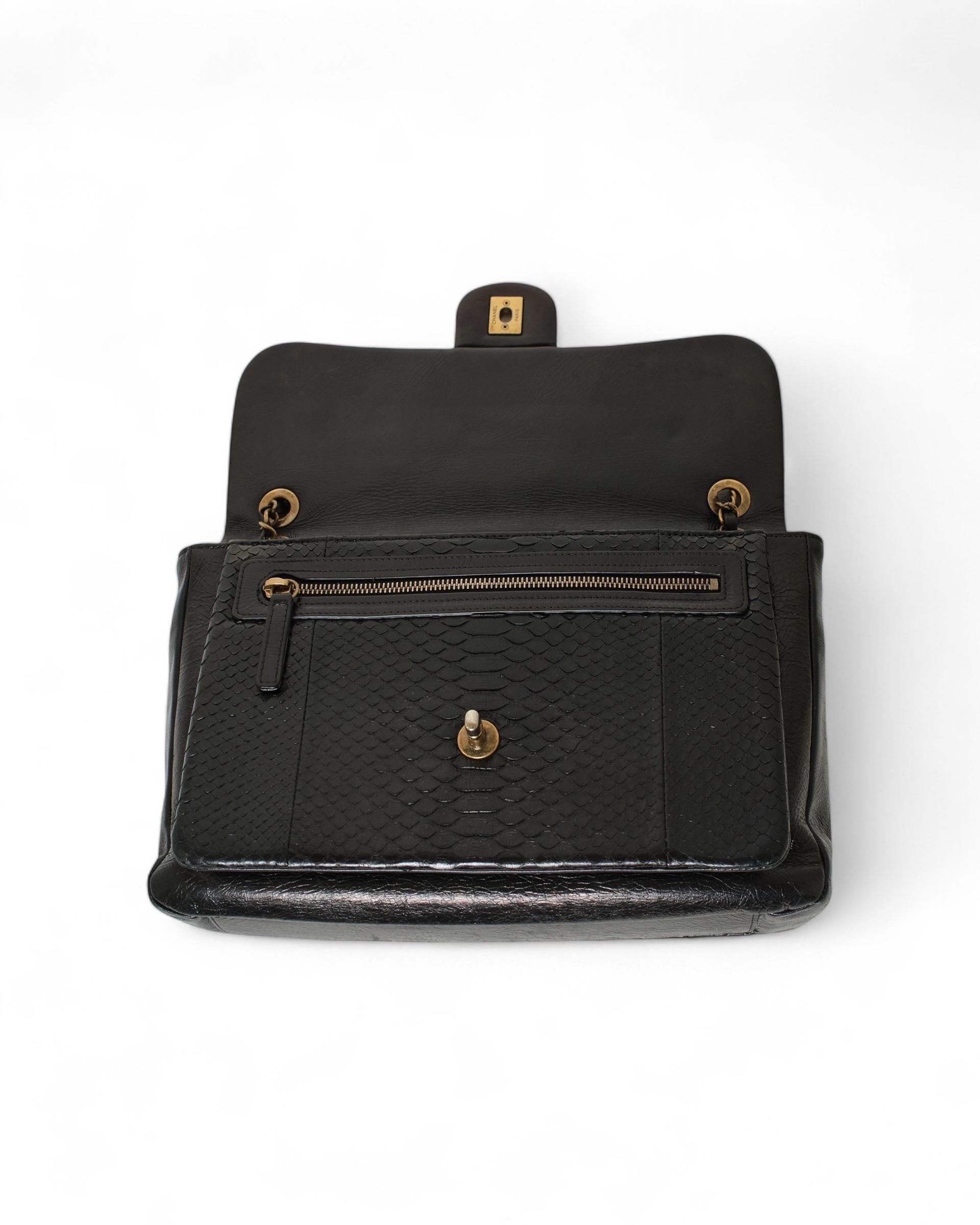 2016 Chanel Urban Mix  Flap Black Quilted Leather Shoulder Bag For Sale 7