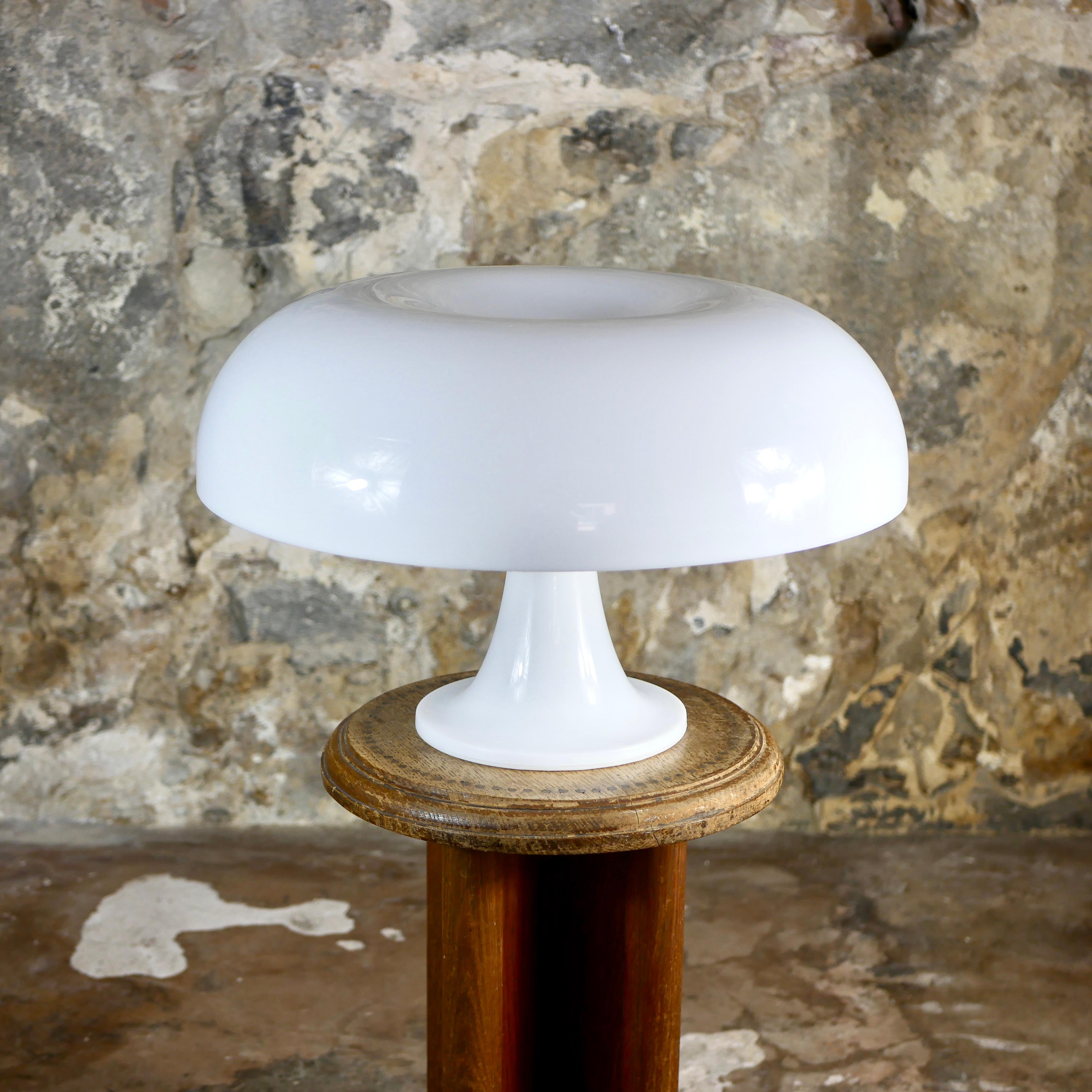 Space Age 2016 edition Nesso lamp by Giancarlo Mattioli for Artemide, 1967