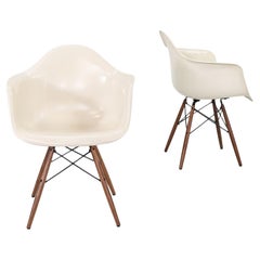 2016 Herman Miller Eames DFAW Fiberglass Shell Arm Chairs in Parchment w/ Base