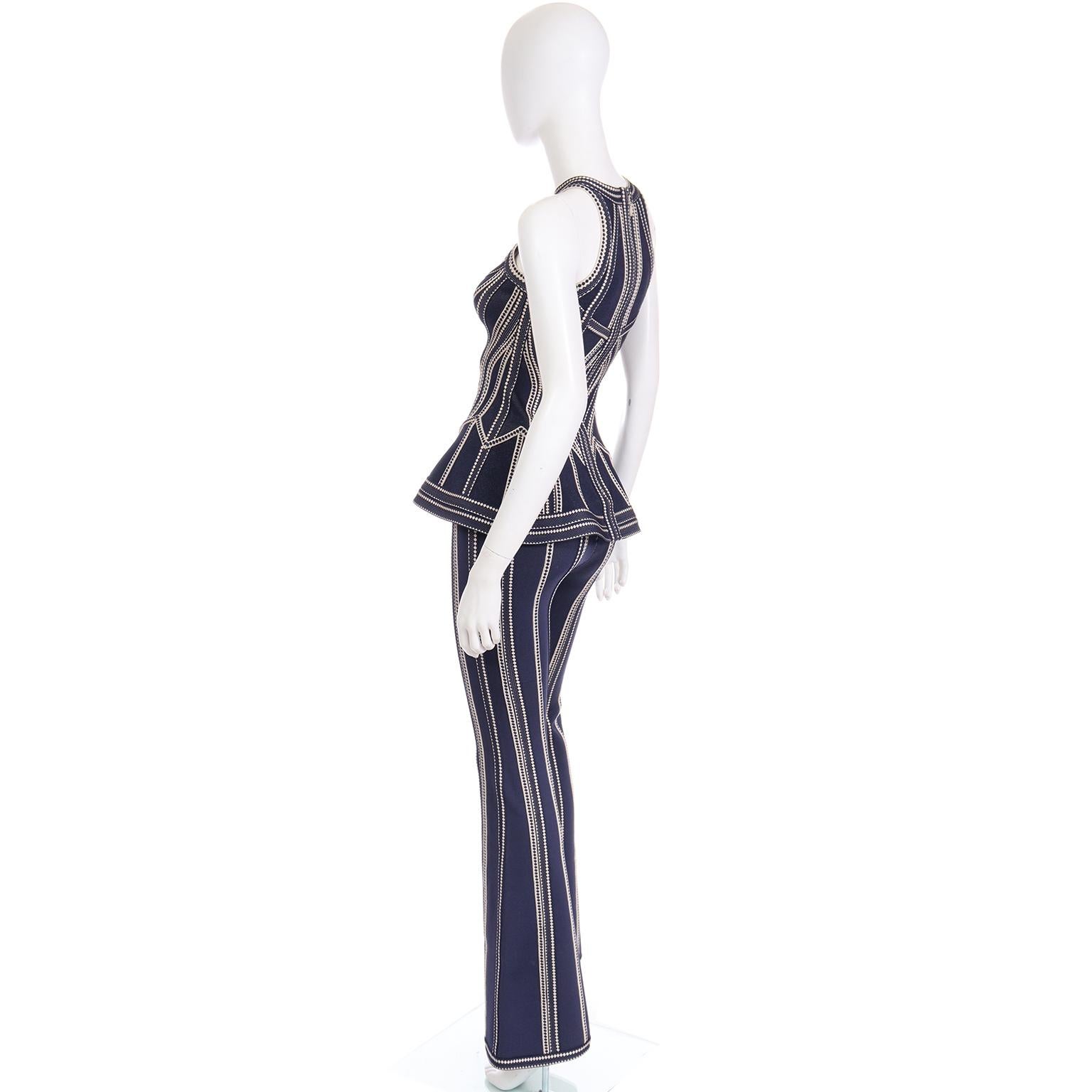 2016 Herve Leger Vintage Ausgestellte Hose &amp; Ausschnitt Top Laufsteg Outfit in Blau und Weiß, 2016 Damen im Angebot