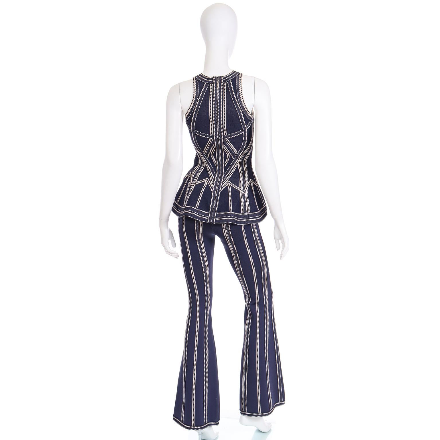2016 Herve Leger Vintage Pantaloni svasati blu e bianchi e top con ritagli 1