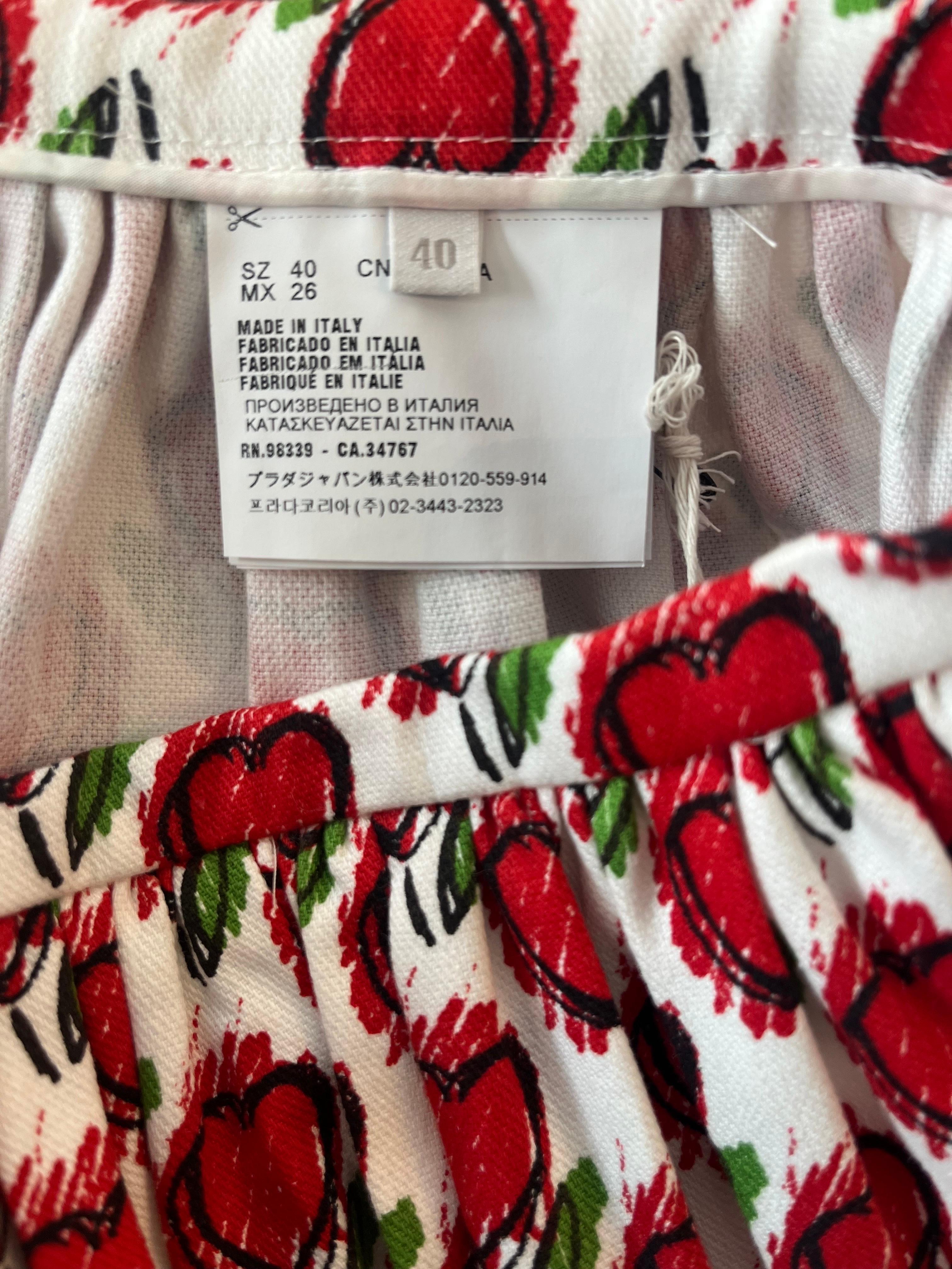 2016 Prada Cotton Hearts Full Skirt For Sale 3