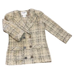 2016 Resort CHANEL Beige Tweed Double-Buttoned Jacket FR36
