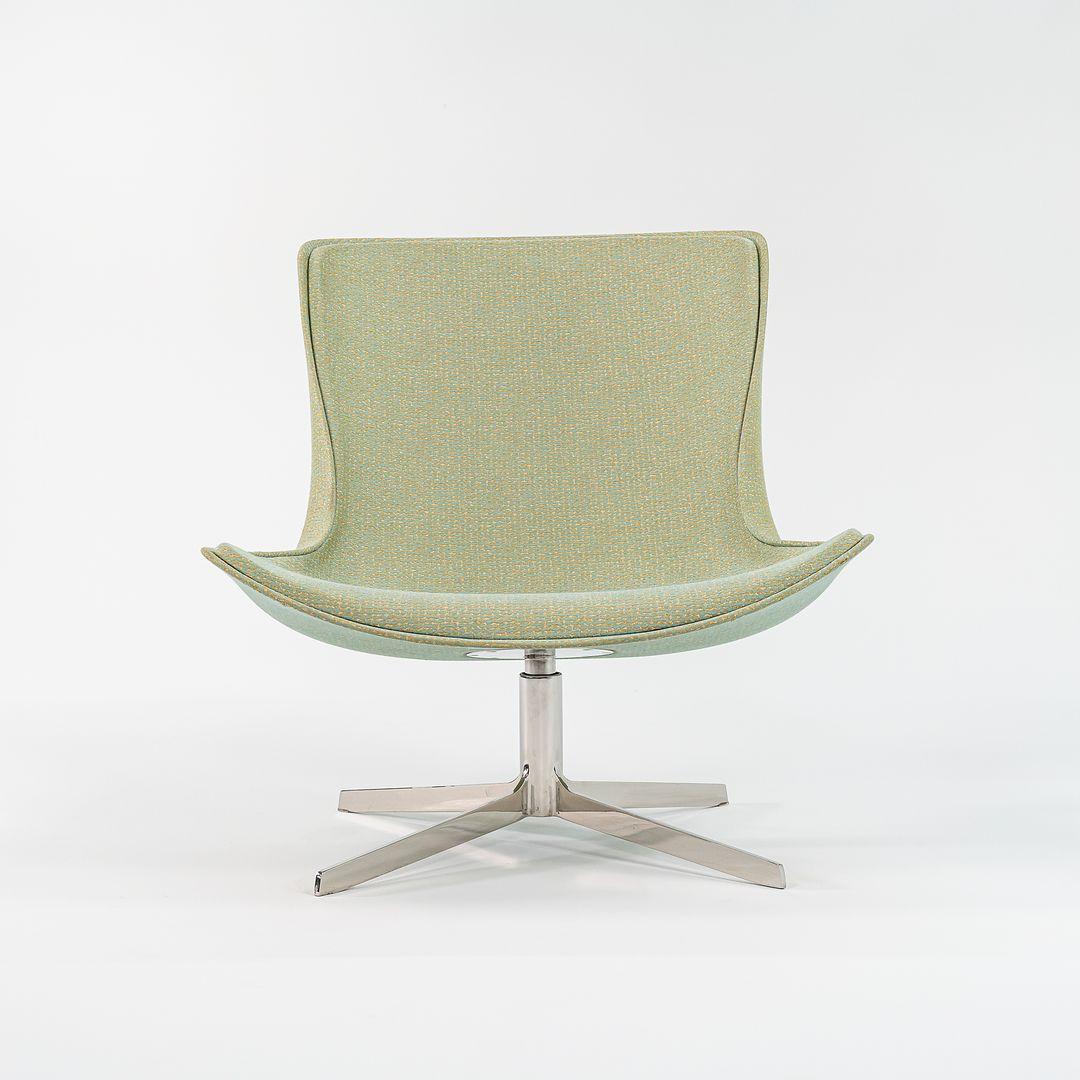 2016 Vika Loungesessel von Monica Forster für Bernhardt Design, 2X verfügbar im Angebot 3