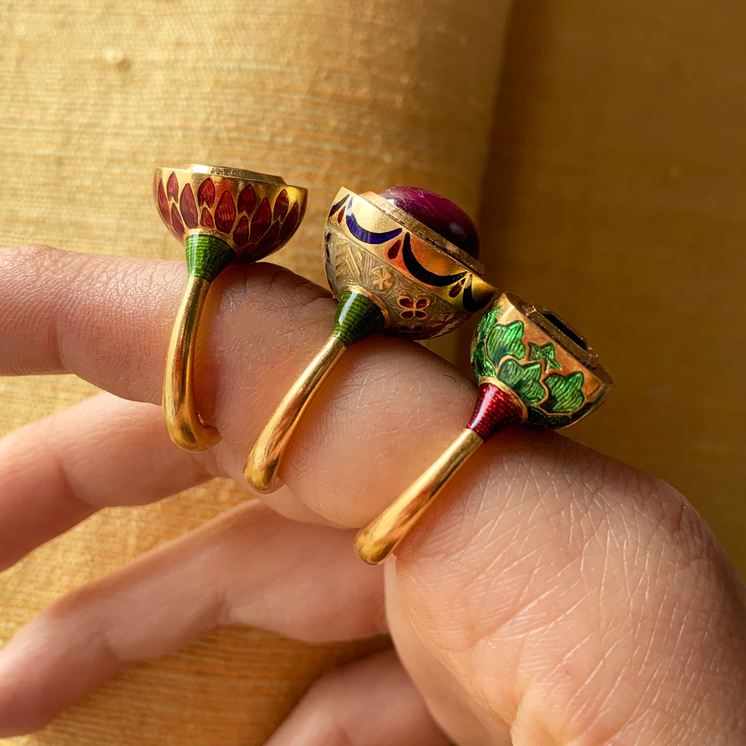 A bi-colored blue/green tourmaline, vitreous enamel, and 22 karat gold Jodhpur Miniature Leaf ring, by Alice Cicolini, 2017.

Ring size 6 1/4. This ring can be sized. 