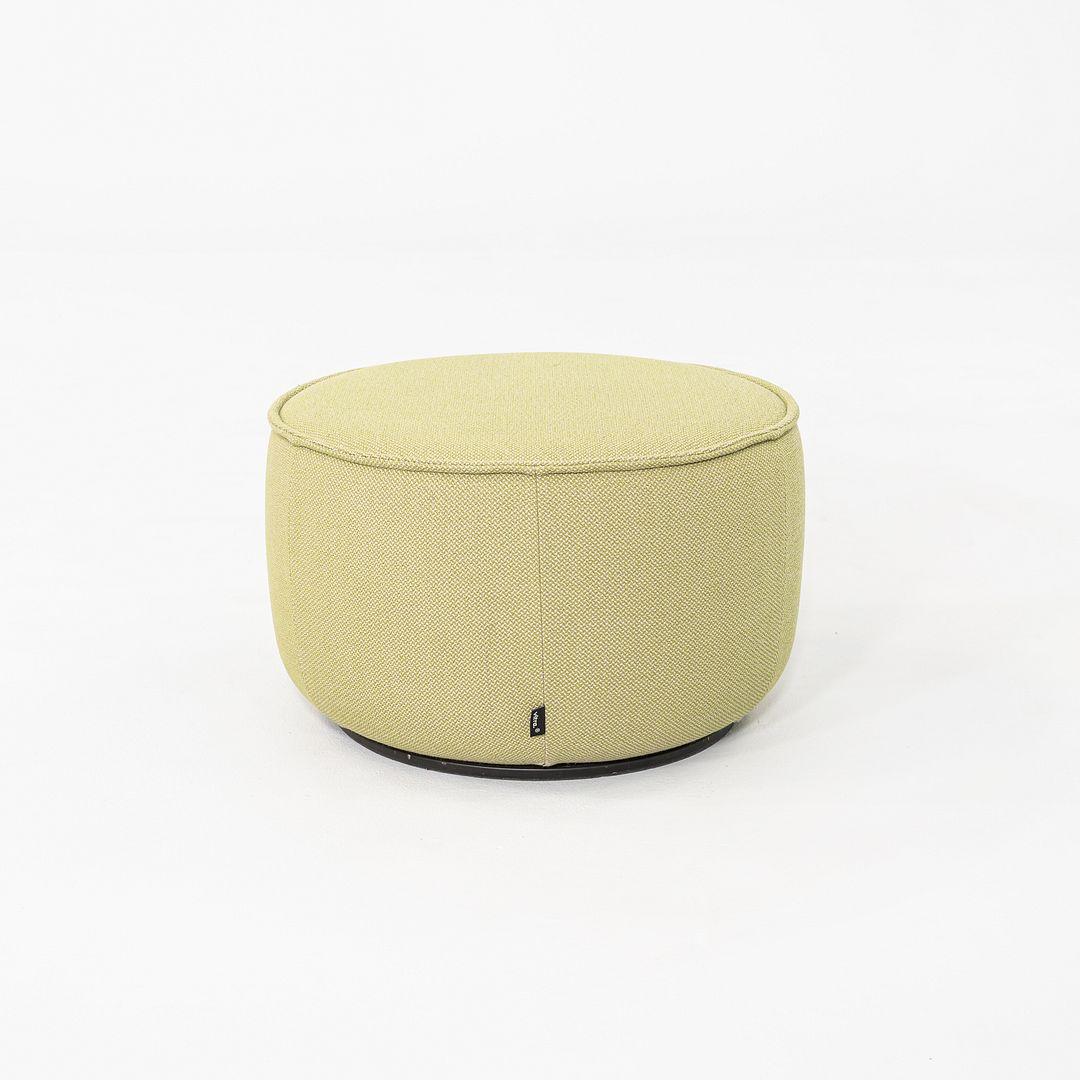 Tissu 2017 Barber Osgerby Vitra Mariposa Pouf / Ottoman Medium in Green Fabric en vente