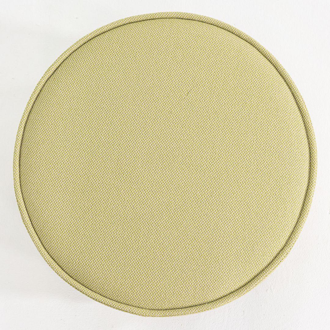 2017 Barber Osgerby Vitra Mariposa Pouf / Ottoman Medium in Green Fabric en vente 1