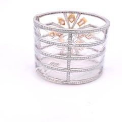 20.17 Carat Round Brilliant and Triangular and Oval Diamond 18K YG/Plat Bracelet