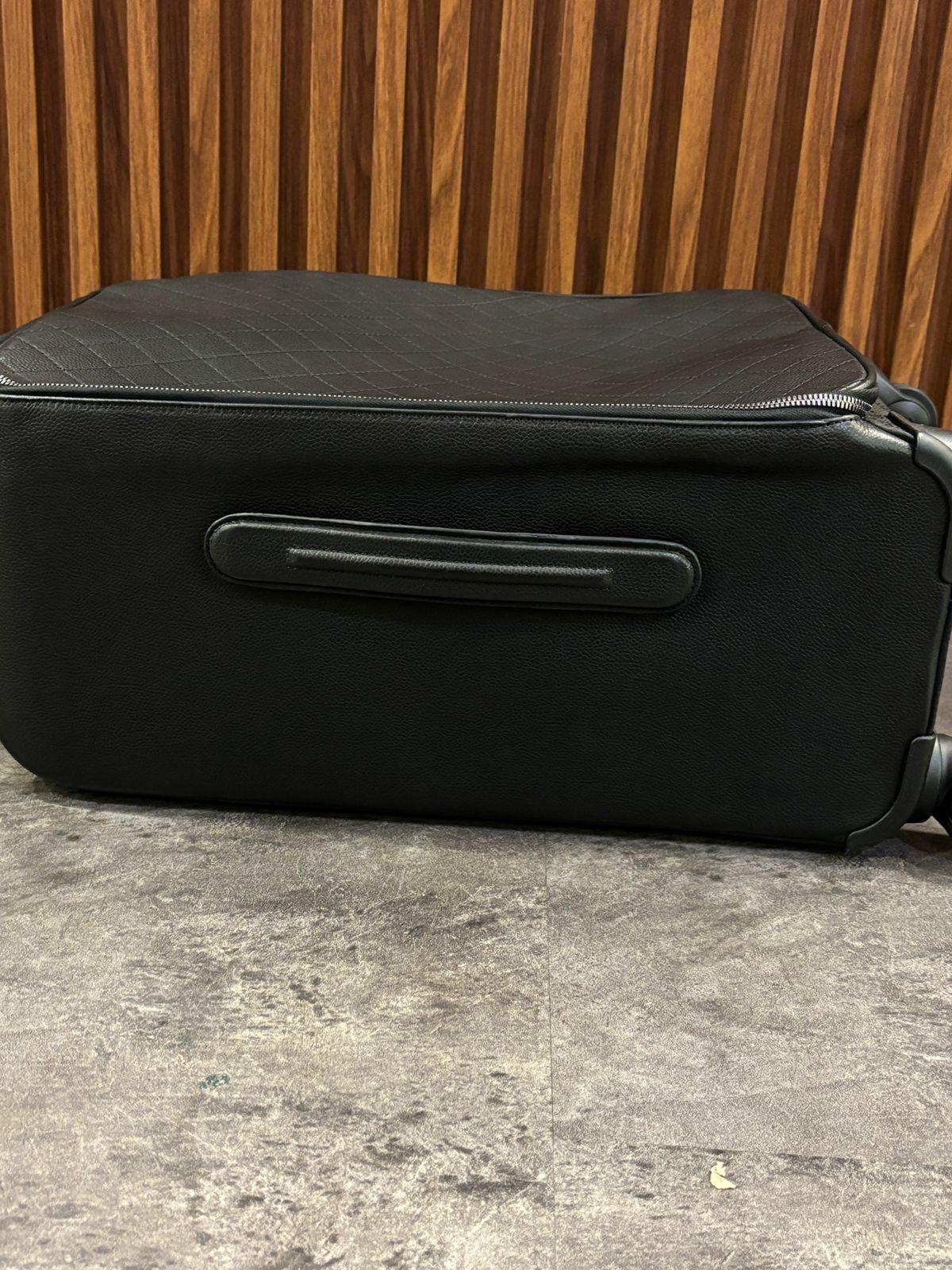 2017 Chanel Black Caviar Quilted Cabin Rolling Luggage For Sale 10
