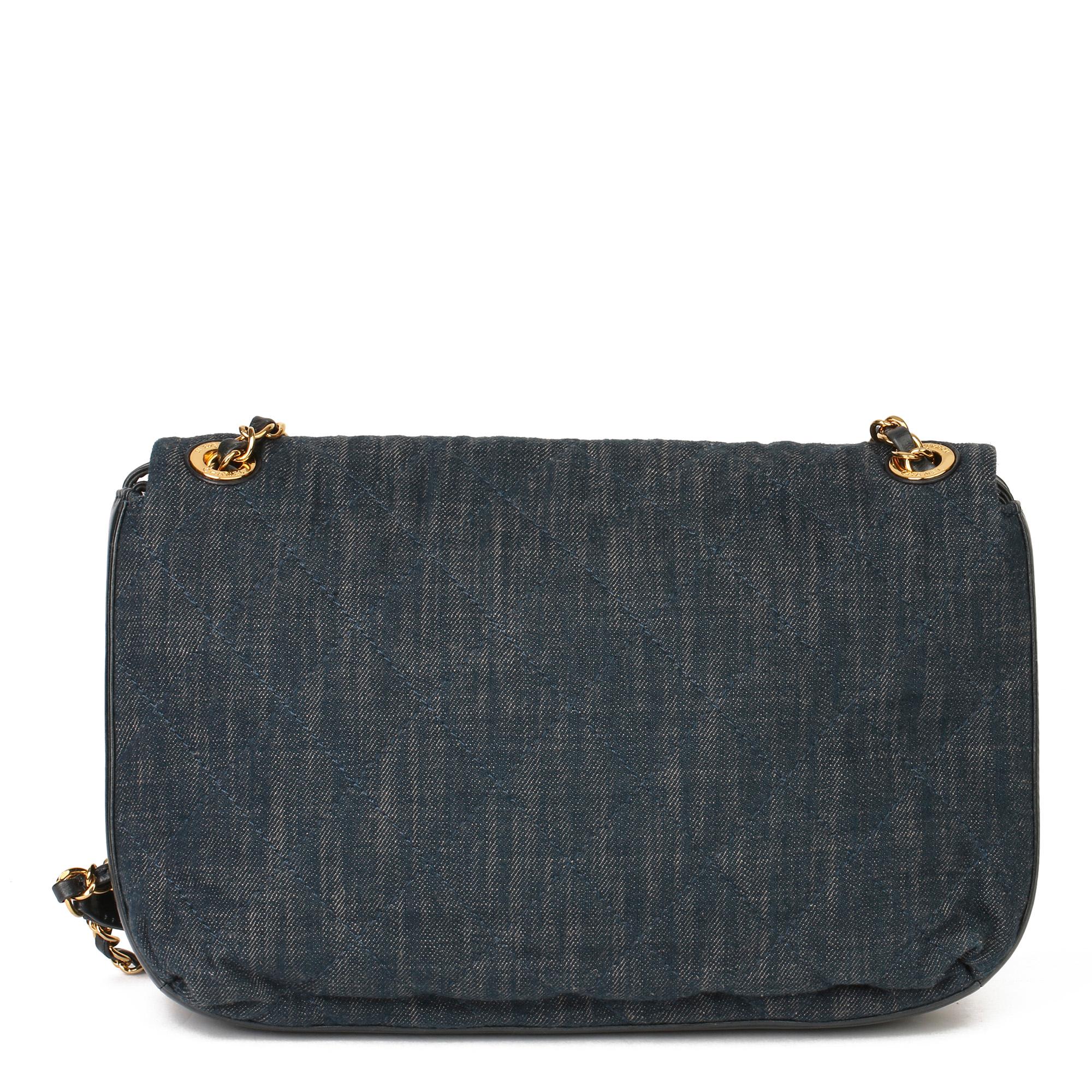 2017 Chanel Blue Quilted Denim & Blue Calfskin Leather Single Flap Bag In Excellent Condition In Bishop's Stortford, Hertfordshire