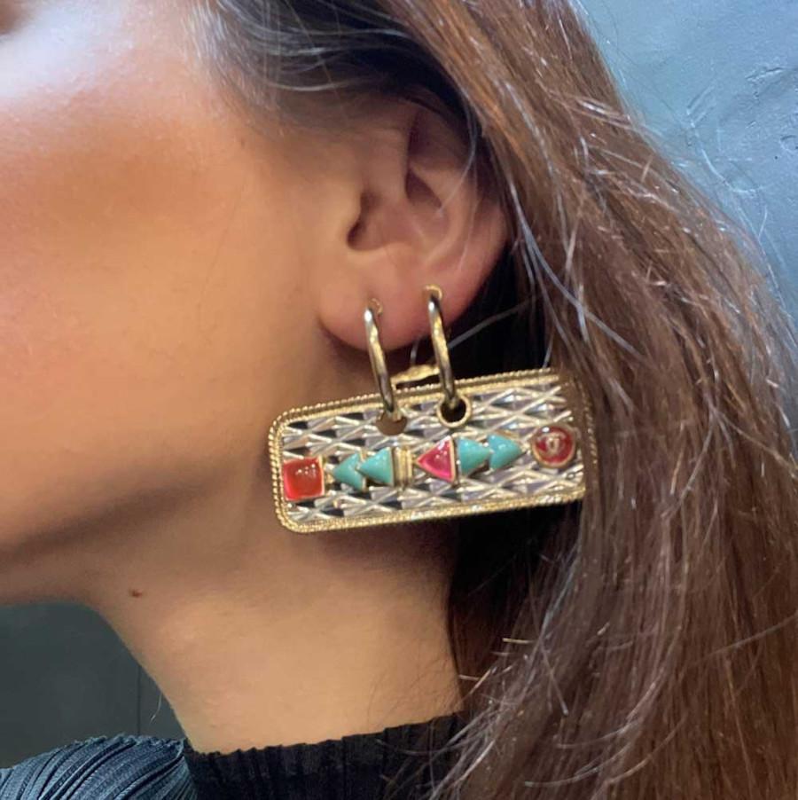2017 Chanel clip-on earrrings In Excellent Condition For Sale In Paris, FR