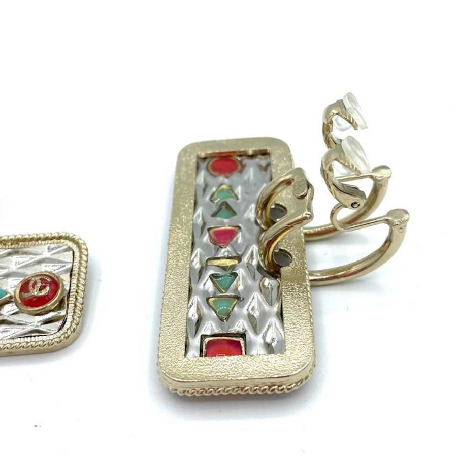 Women's 2017 Chanel clip-on earrrings For Sale