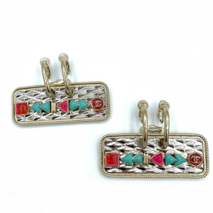 2017 Chanel clip-on earrrings For Sale 1