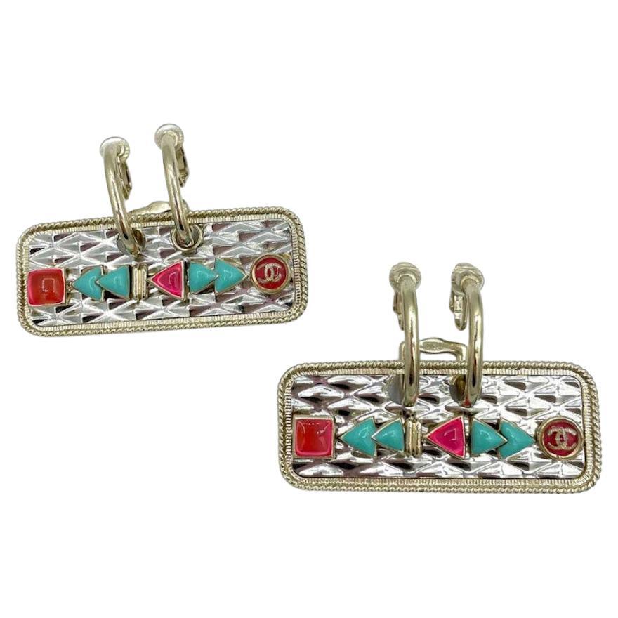 2017 Chanel clip-on earrrings For Sale