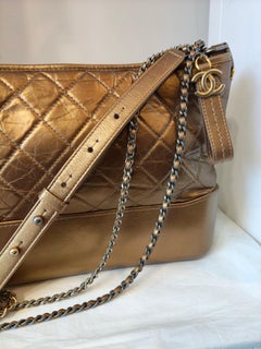 2017 Chanel Gabrielle bandolera mediana de piel Bronce