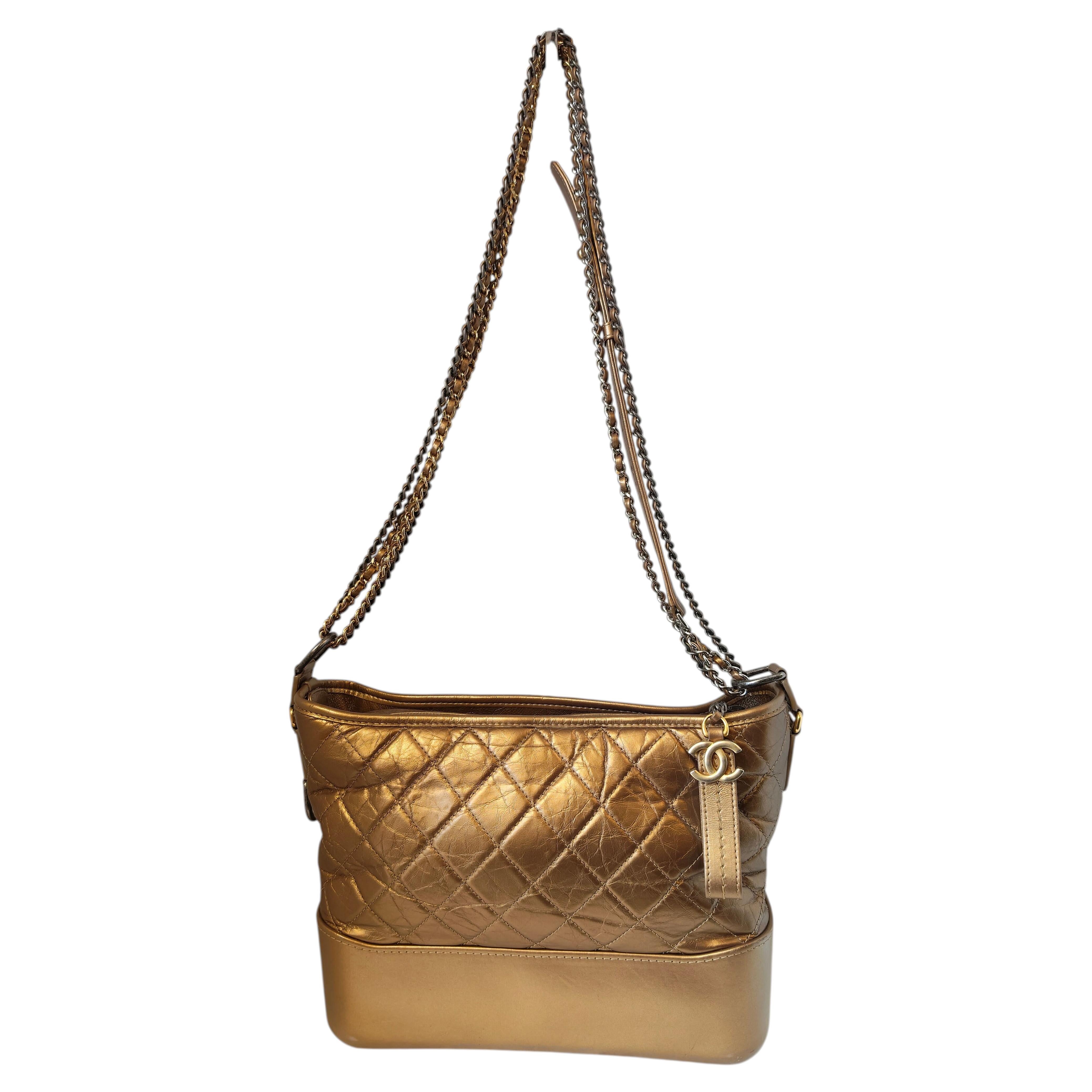 2017 Chanel Gabrielle Medium Bronze Leder Umhängetasche im Angebot