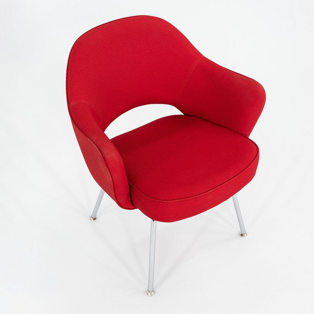 Fauteuils de salle à manger 2017 Eero Saarinen for Knoll en tissu rouge 20x disponibles en vente 5