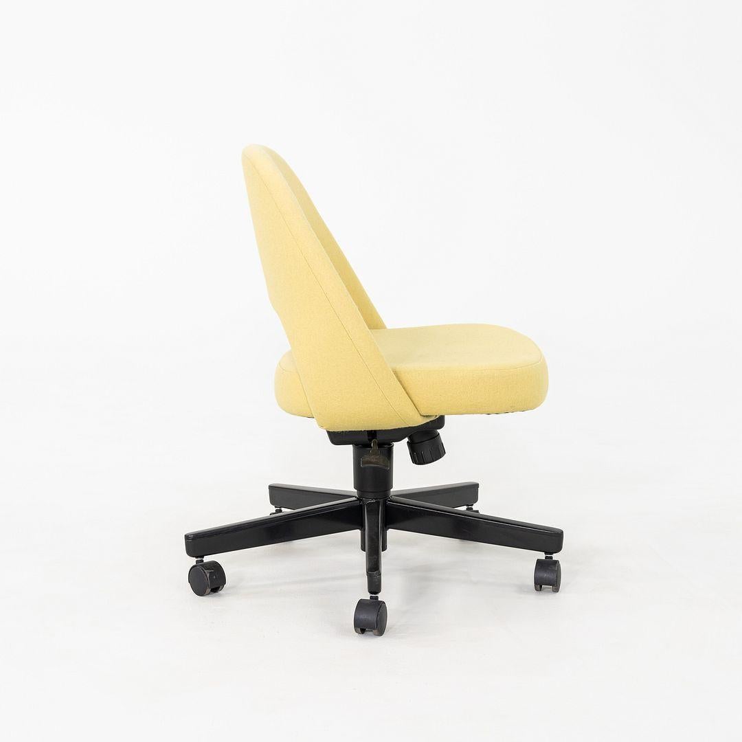 2017 Eero Saarinen per Knoll Sedia da scrivania executive senza braccioli con base pneumatica in vendita 5