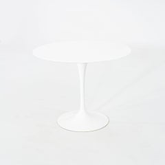 2017 Eero Saarinen For Knoll Tulip Dining Table with 35 inch Vetro Bianco Top