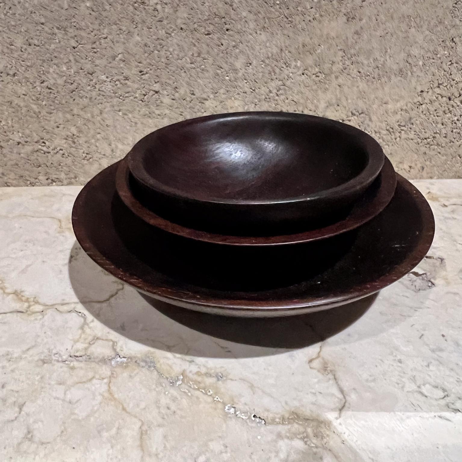 XXI secolo e contemporaneo 2017 Set di tre ciotole in legno di palissandro realizzate a mano e firmate ADW in vendita