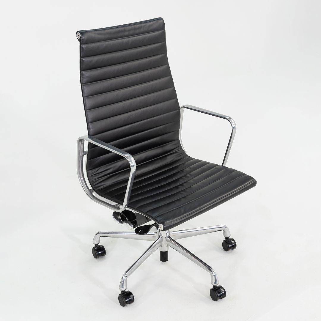 2017 Herman Miller Eames Aluminum Group Executive Desk Chair Black 1x Available For Sale 5