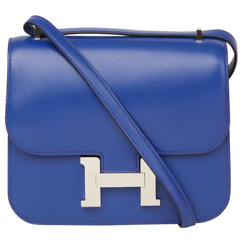 2017 Hermès Blau Elektrisch Tadelakt Leder Constance 18