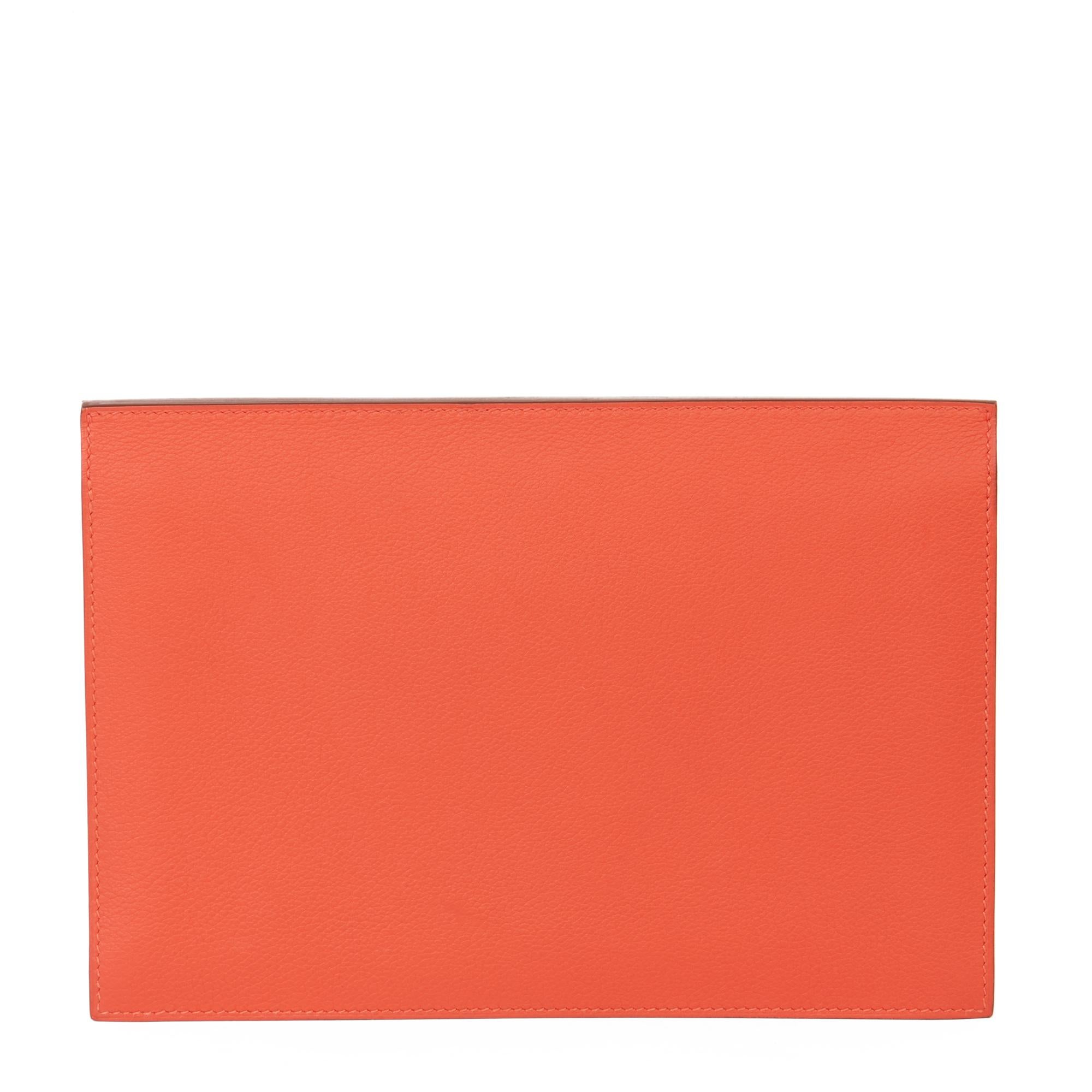 2017 Hermès Rouge Tomate & Rouge Grenat Evercolour Leather Multiplis Clutch In Excellent Condition In Bishop's Stortford, Hertfordshire