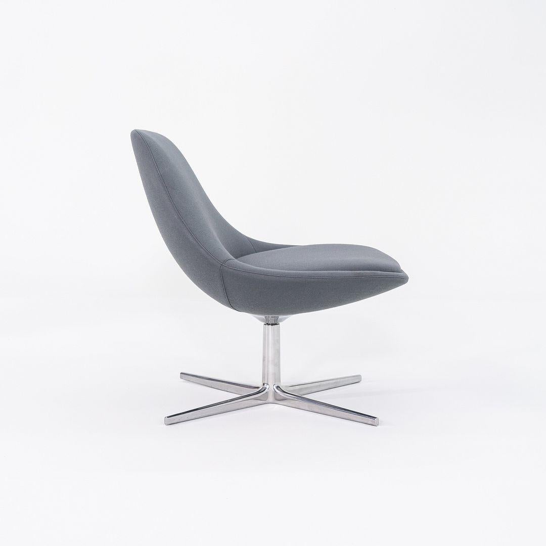 2017 Noe Duchaufour-Lawrance für Bernhardt Design Chiara Loungesessel Grau (Moderne) im Angebot