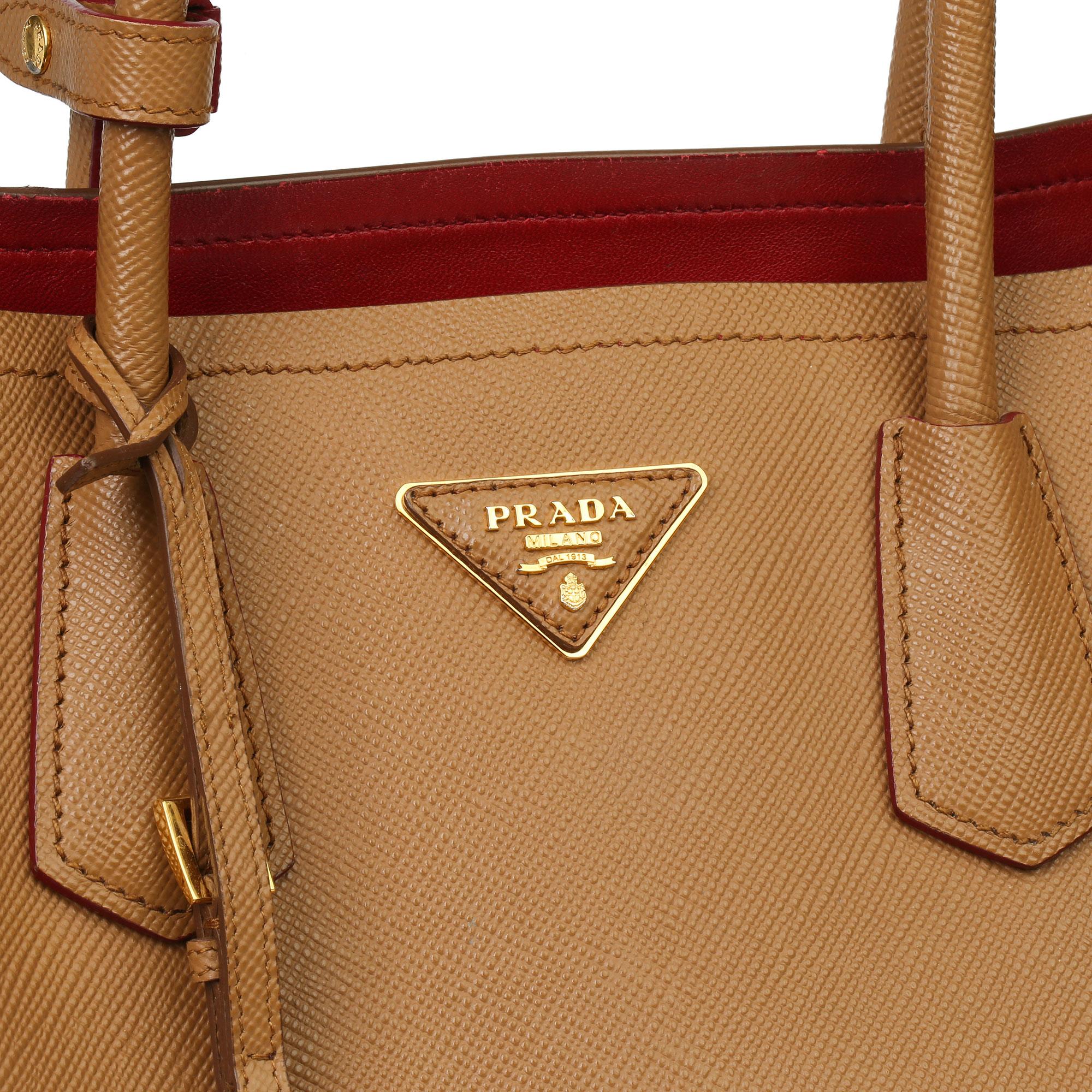 2017 Prada Caramel Saffiano Leather Double Tote In Good Condition In Bishop's Stortford, Hertfordshire