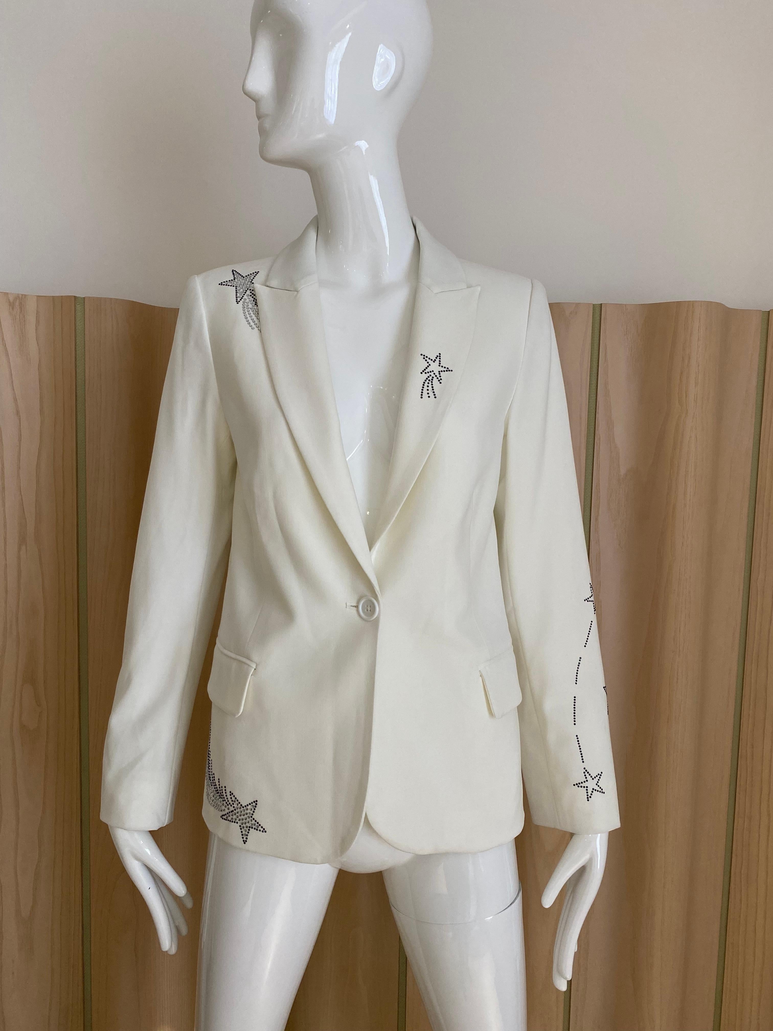 2017 SAINT LAURENT White Fitted Blazer  In Excellent Condition For Sale In Beverly Hills, CA