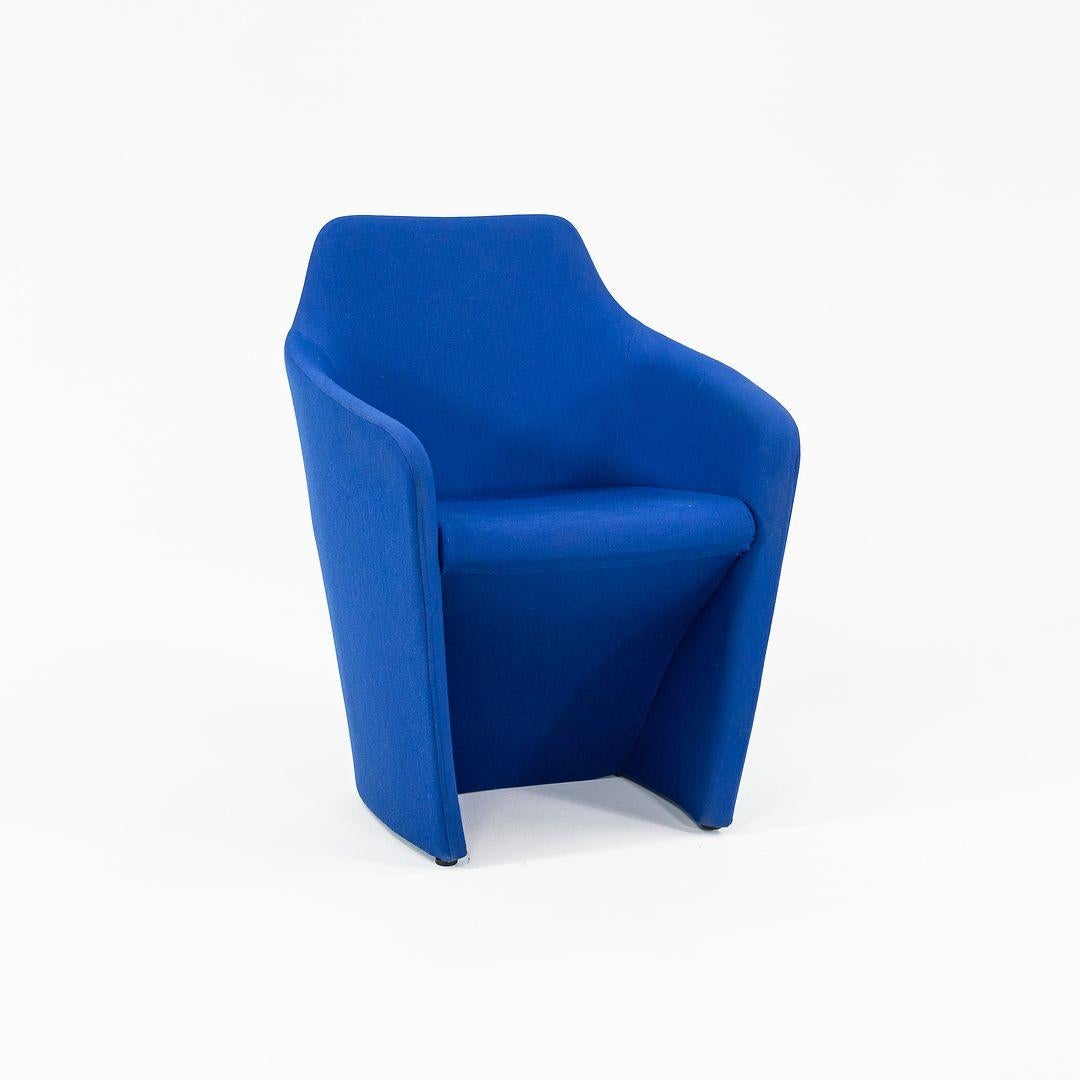 2017 Venus-Sessel von Simon Pengelly für Allermuir, blauer Stoff (amerikanisch) im Angebot