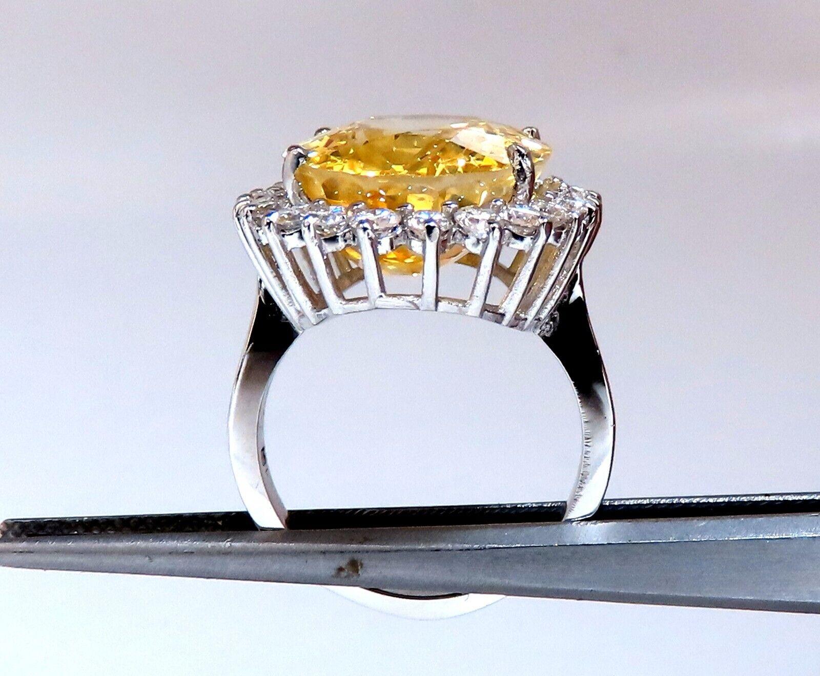 20.17ct GIA Certified Natural No Heat Yellow Sapphire Diamonds Ring 18kt For Sale 1