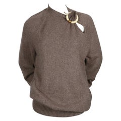 2018 CELINE by PHOEBE PHILO taupefarbener übergroßer flauschiger Pullover mit Brosche