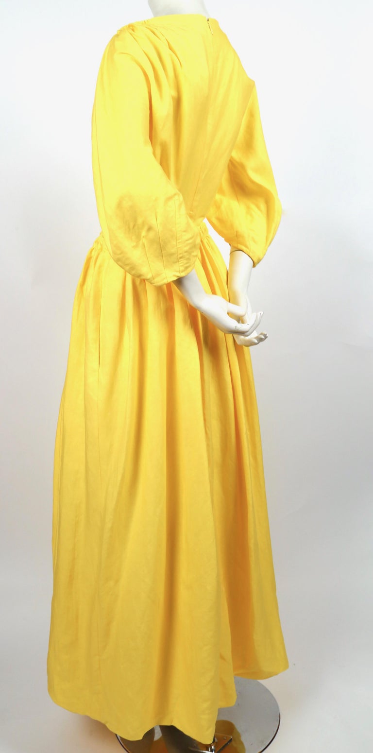 chinese dress ladies Celine // Linen Scoop Back Dress – VSP Consignment main image 0