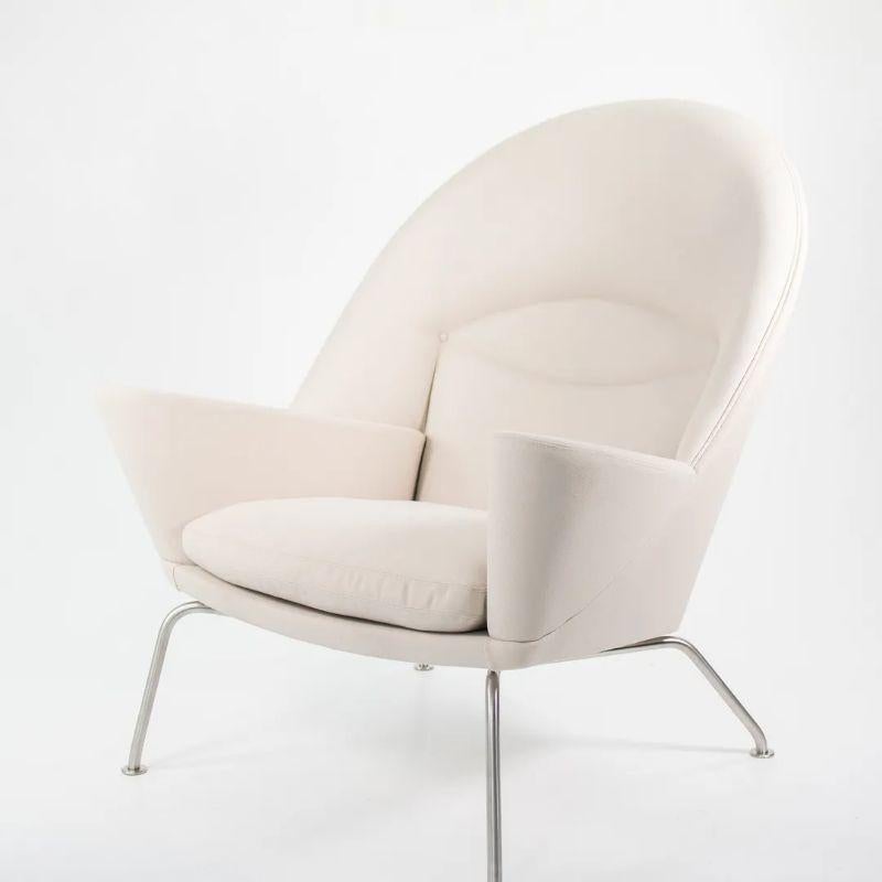 Scandinavian Modern 2018 CH468 Oculus Lounge Chair by Hans Wegner for Carl Hansen in Beige Fabric For Sale