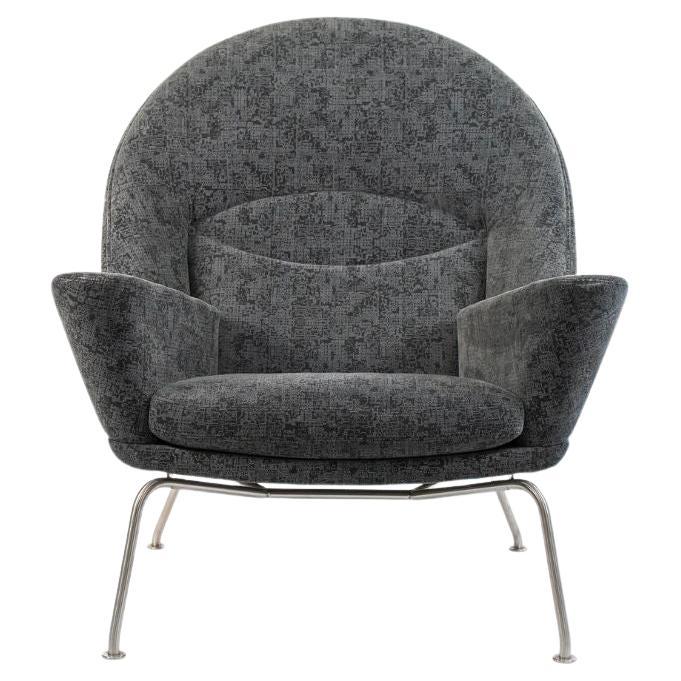 2018 CH468 Oculus Lounge Chair by Hans Wegner for Carl Hansen in Grey Fabric For Sale