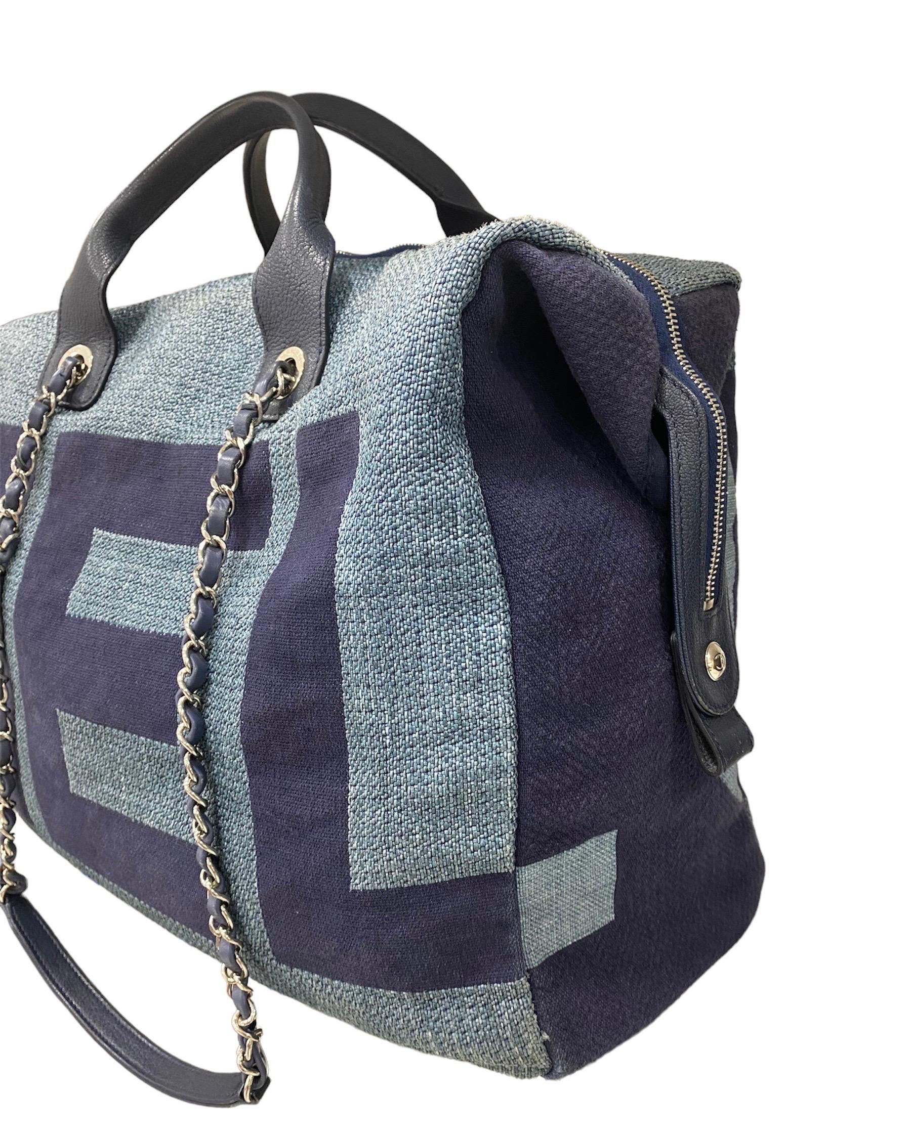 Sac à dos bleu en toile Chanel, 2018 Pour femmes en vente