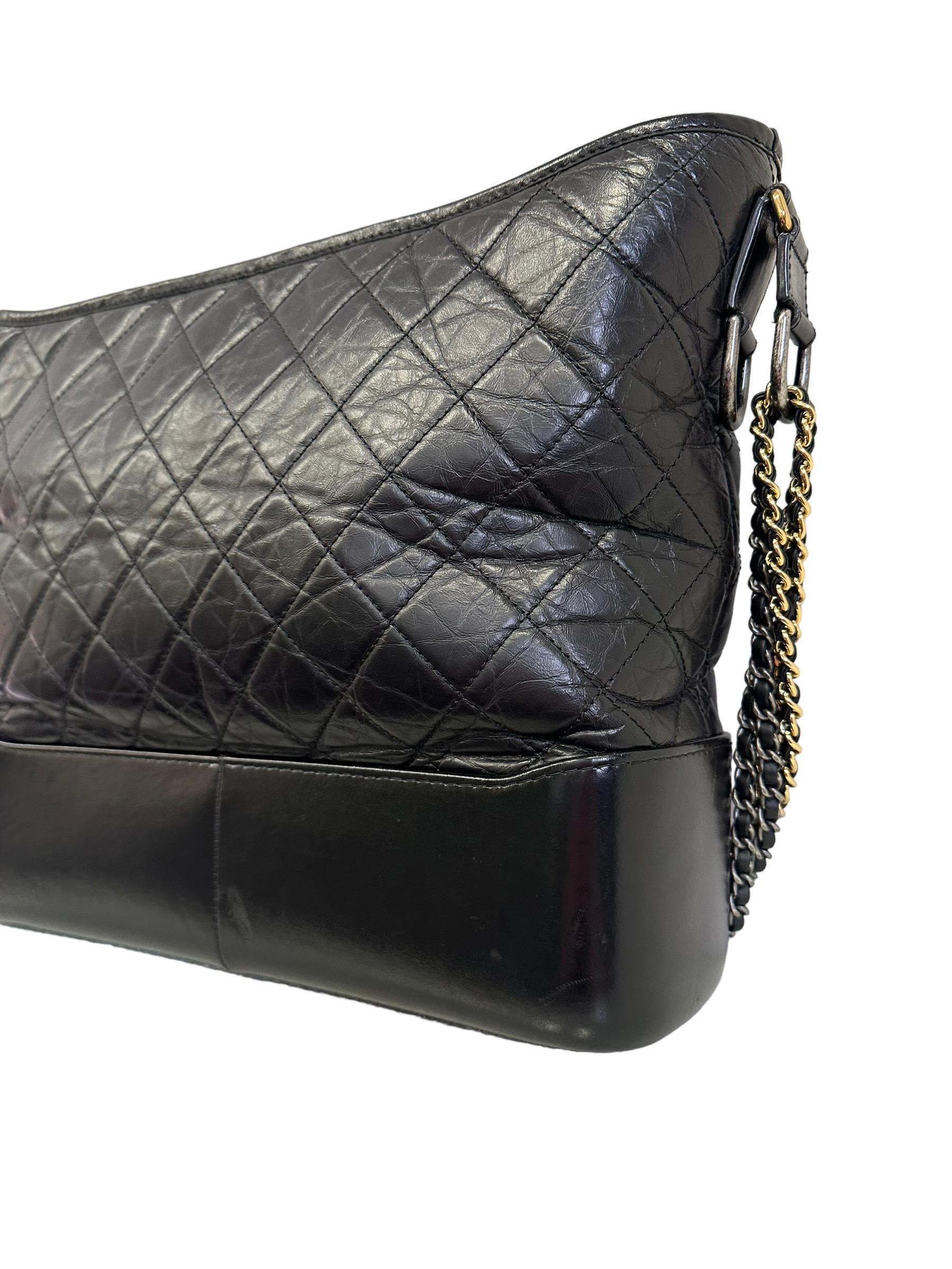 Chanel - Sac à bandoulière Gabrielle Maxi en cuir noir, 2018 en vente 3