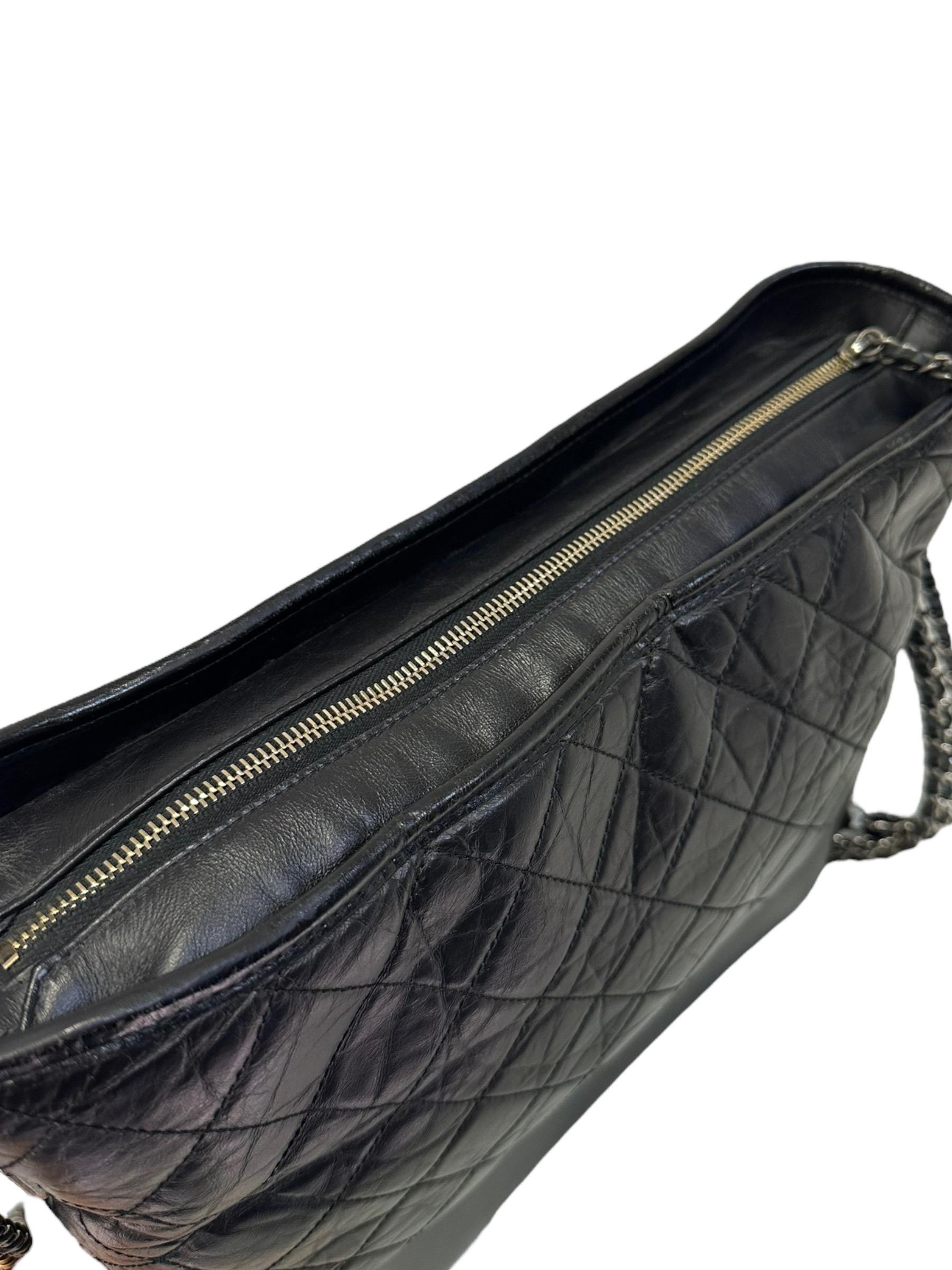 2018 Chanel Gabrielle Maxi Black Leather Top Shoulder Bag For Sale 1