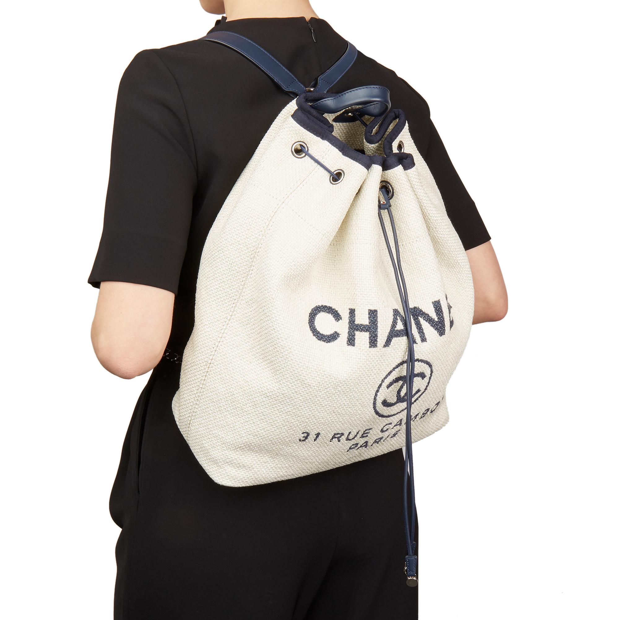 2018 Chanel Off White Raffia & Navy Kalbsleder Deauville Rucksack 7