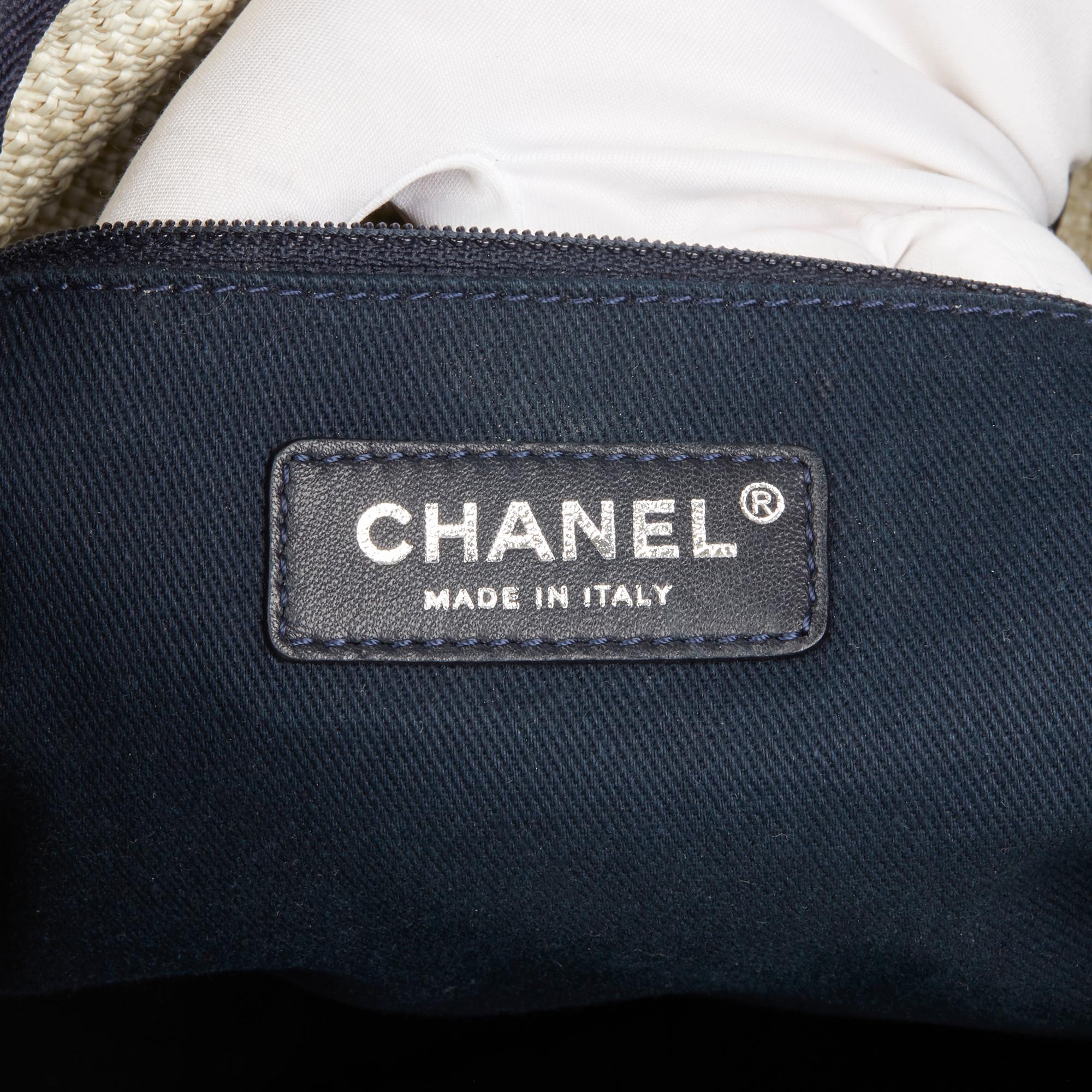 2018 Chanel Off White Raffia & Navy Kalbsleder Deauville Rucksack 3