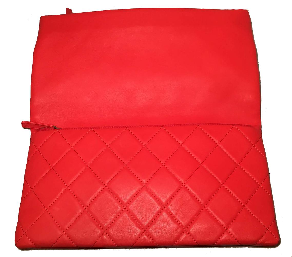 Chanel Red Quilted Leather CC Fold Over Clutch For Sale 5