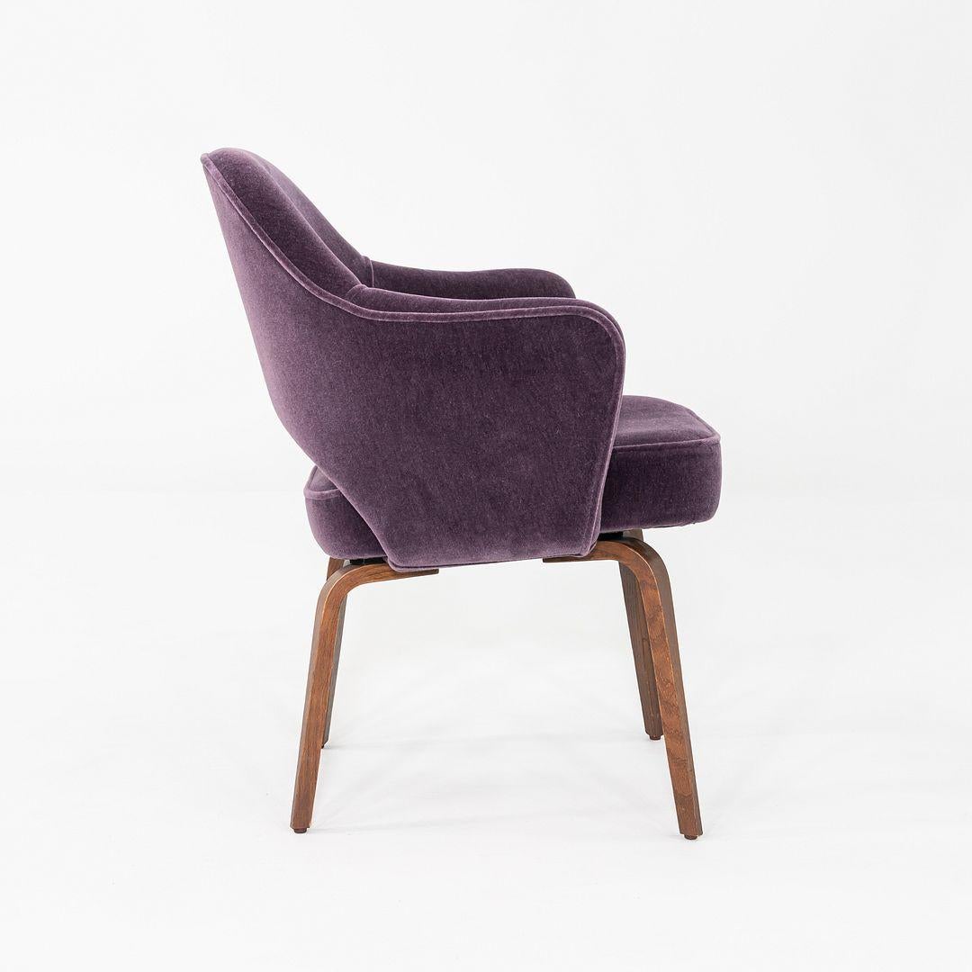 2018 Eero Saarinen for Knoll Executive Dining Arm Chairs in Purple Velvet en vente 1