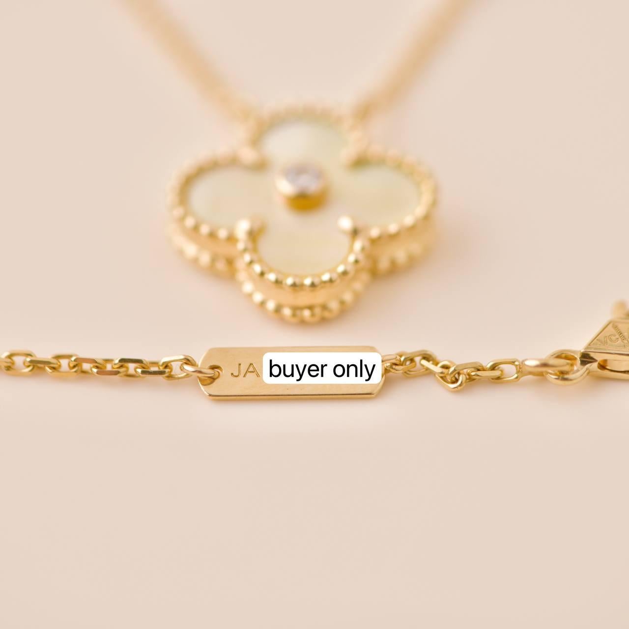Van Cleef &Arpel Gold Mother Of Pearl Alhambra Diamond Holiday Pendant Necklace For Sale 3