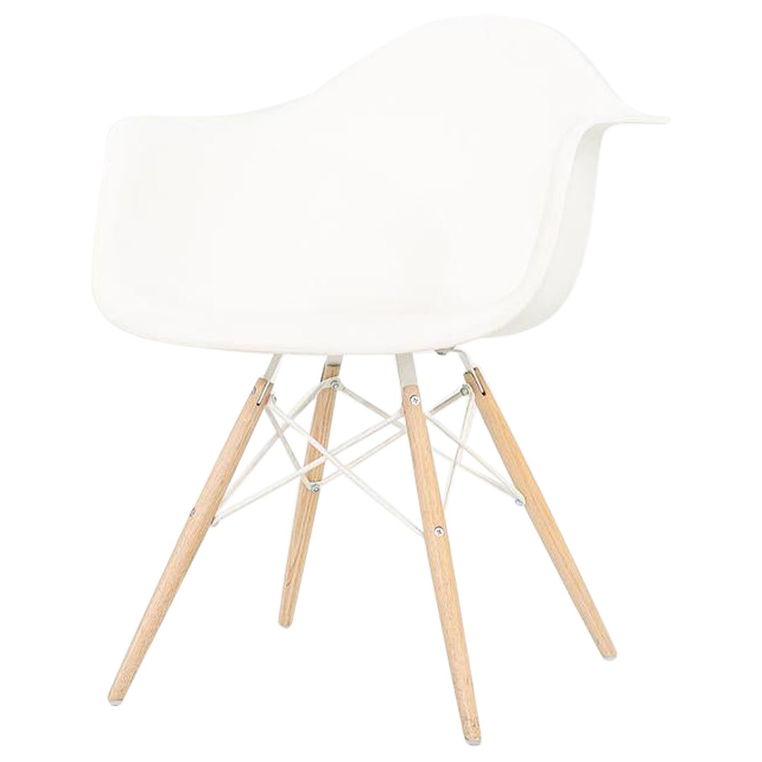 2018 Herman Miller Eames Plastic Arm Shell Chair in White with Beech Eiffel Base