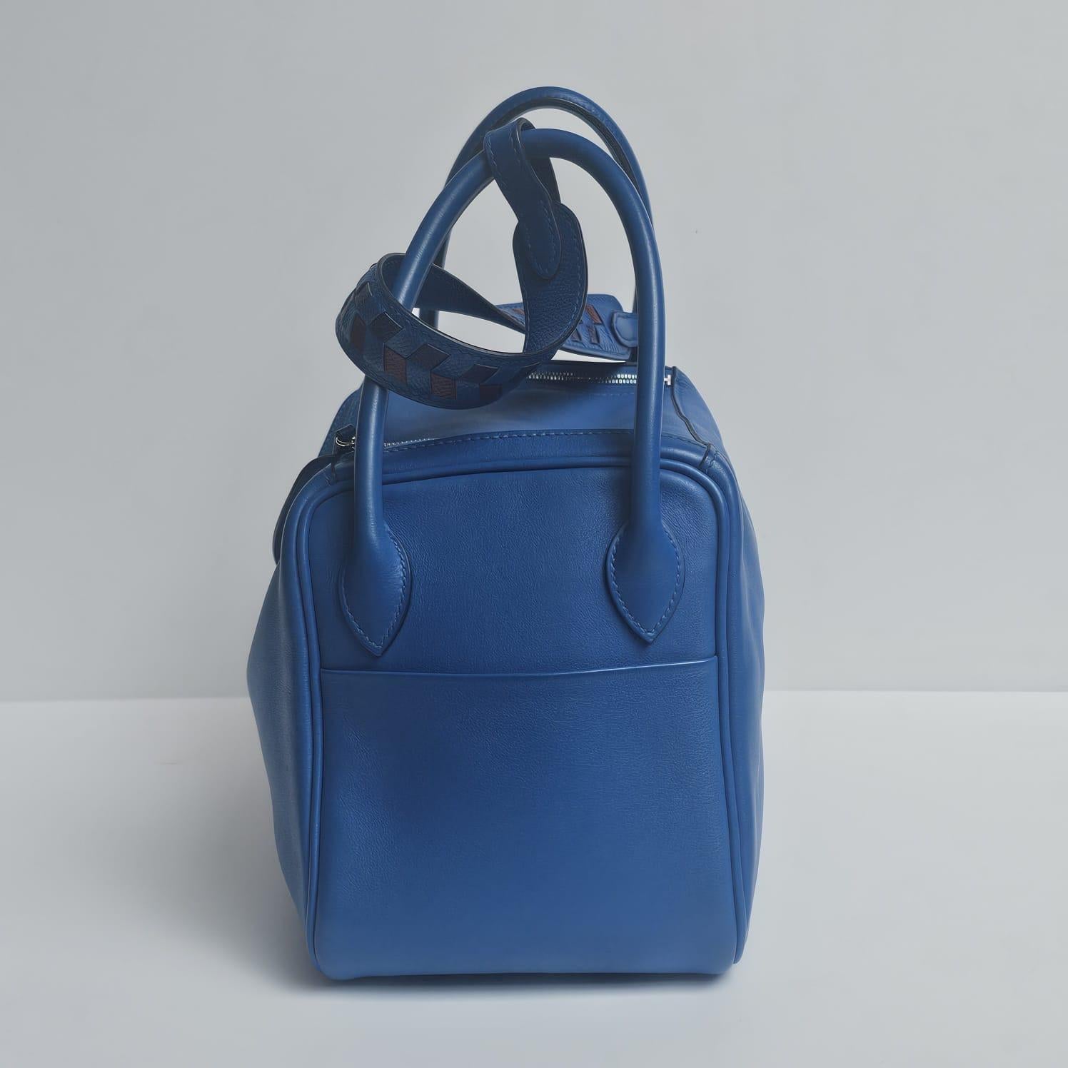 Women's or Men's 2018 Hermes Blue Zanzibar Swift Tressage Lindy 26 Bag For Sale