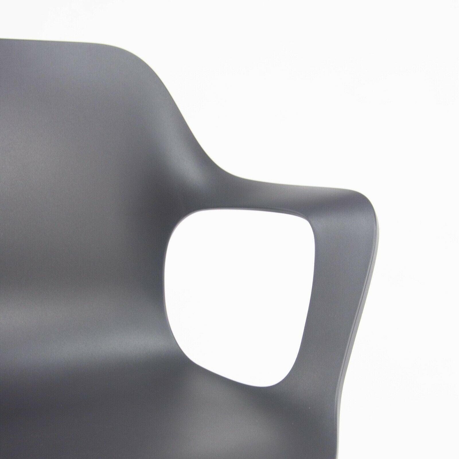 2018 Jasper Morrison für Vitra HAL Sessel mit schwarzem Sitz und Beinen aus Eichenholz im Angebot 3