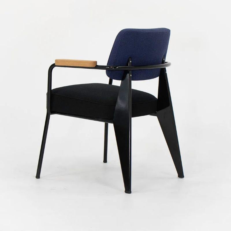 2018 Jean Prouvé Fauteuil Directional Chairs by Vitra 12x Avail en vente 1
