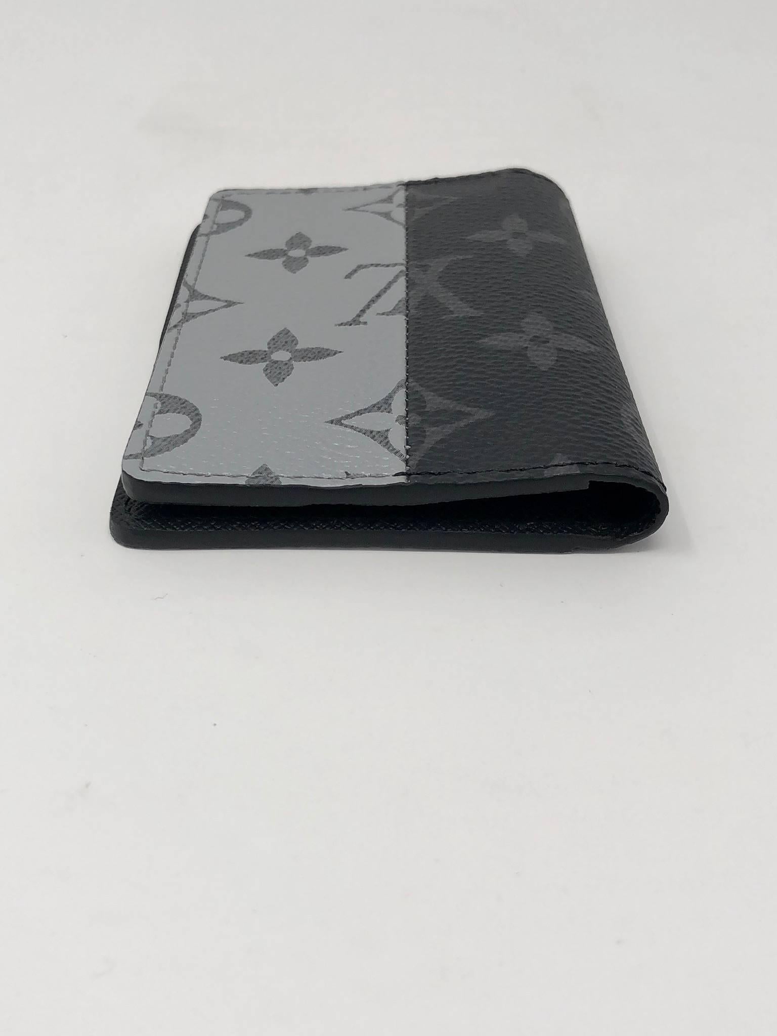 2018 Louis Vuitton Silver Monogram Eclipse Split Pocket Wallet 2