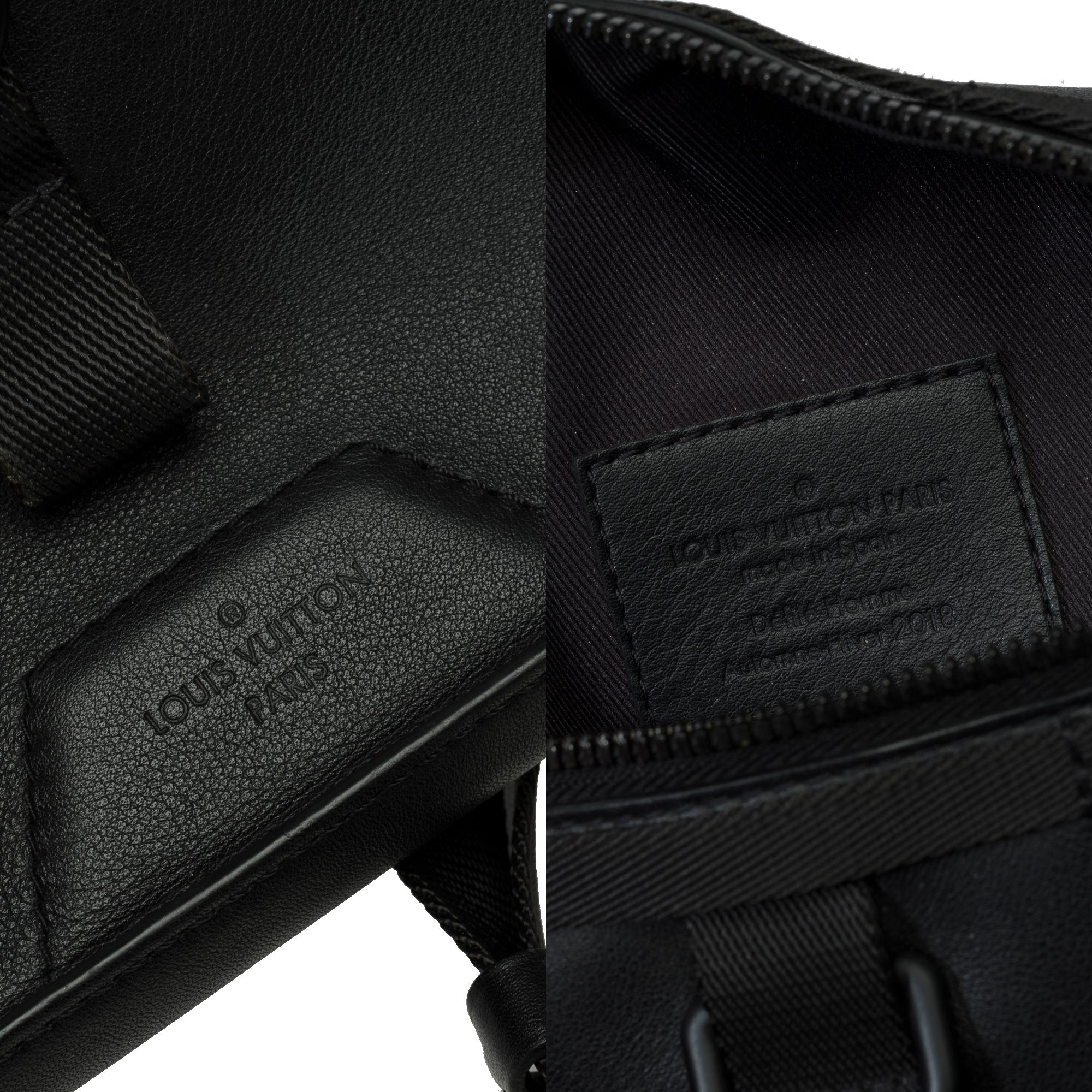 2018 Men FW Louis Vuitton Messenger PM Dark infinity crossbody in black leather For Sale 2